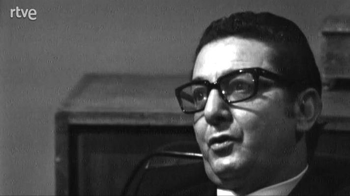 Visto para sentencia (1971) - La chica de la guitarra