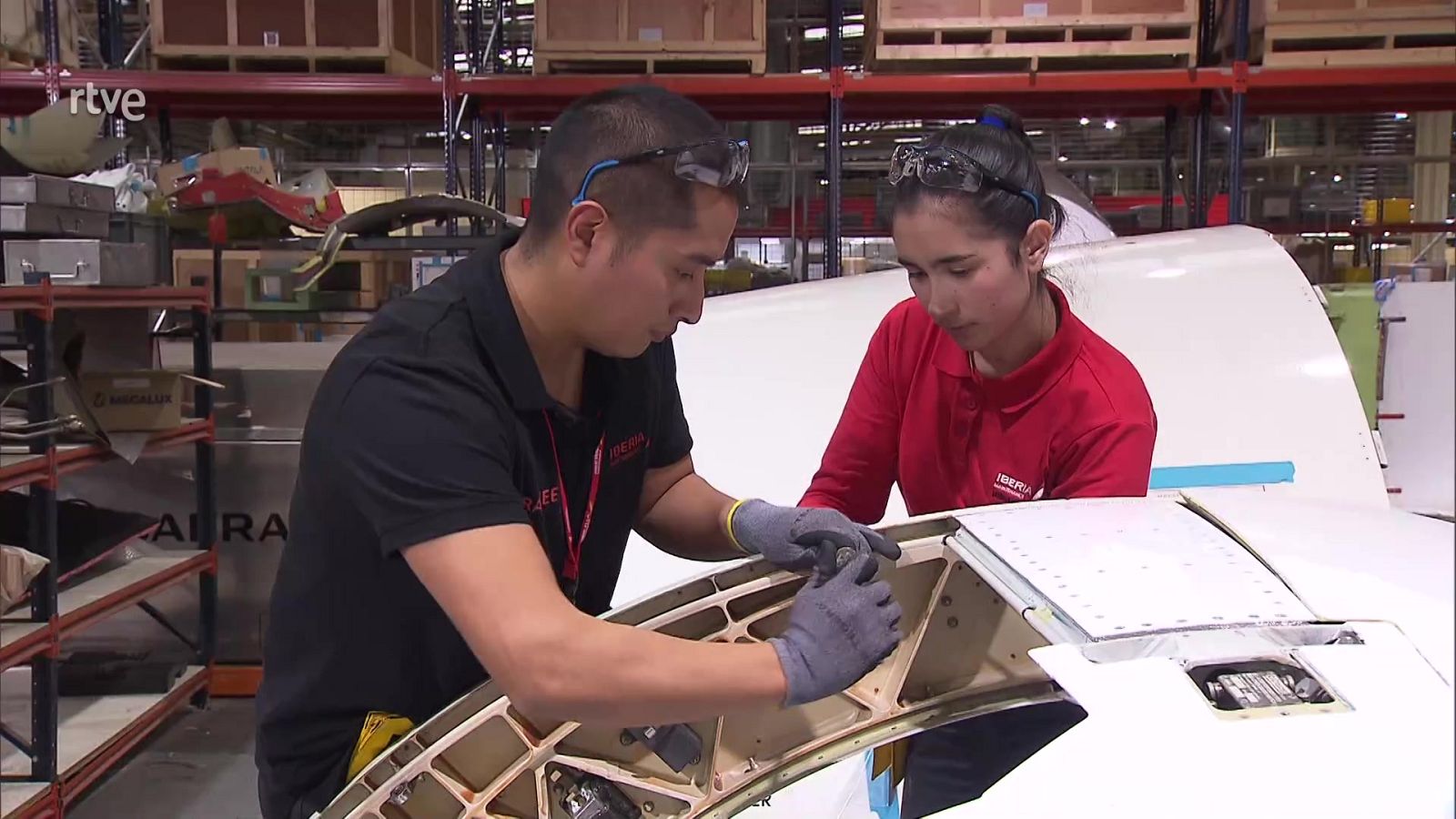 Futuros mecánicos de aviones - Aquí hay trabajo | Ver