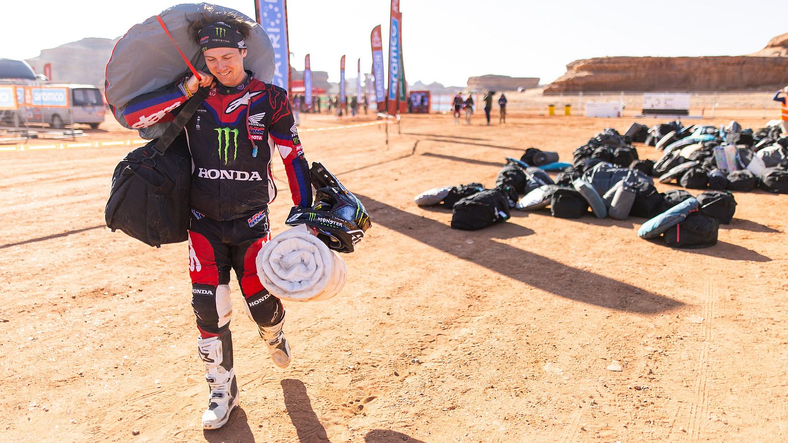 El rally Dakar 2025 disfruta de su ansiado día de descanso | Ver