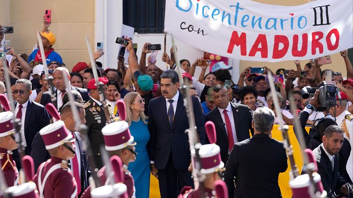 Telediario Internacional - Investidura en Venezuela: agitada reaparición de la opositora Machado