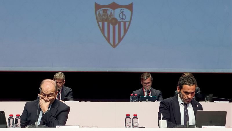 La Junta General de Accionistas del Sevilla apueba las cuentas | Ver