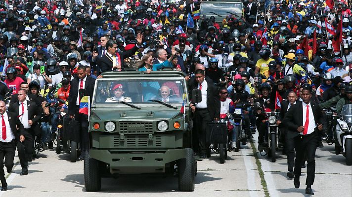 Telediario Fin de Semana - Maduro inicia su tercer mandato en Venezuela apoyado en el Ejército