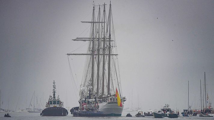 Telediario Fin de Semana - Los reyes despiden a la princesa Leonor, que se embarca en el Juan Sebastián de Elcano