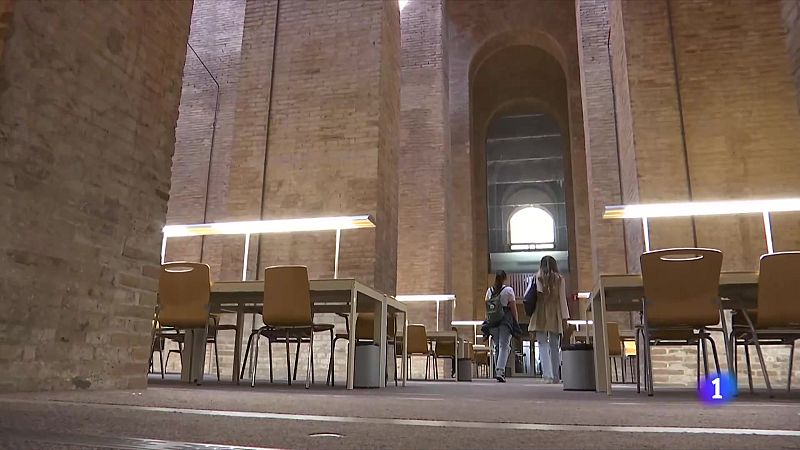 El Dipòsit de les Aigües, una biblioteca declarada Bé Cultural d'Interès Nacional - L'Informatiu | Veure