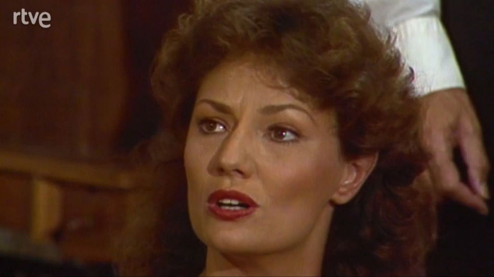 Teatro - Esperando la carroza - Teatro en el Archivo de RTVE | Ver