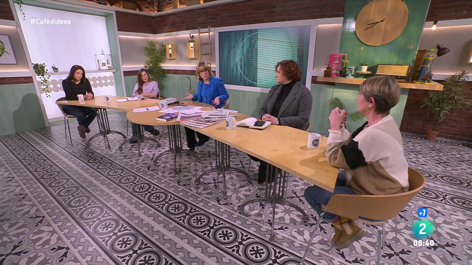 El Me Too esclata al periodisme català - Cafè d'idees | Veure