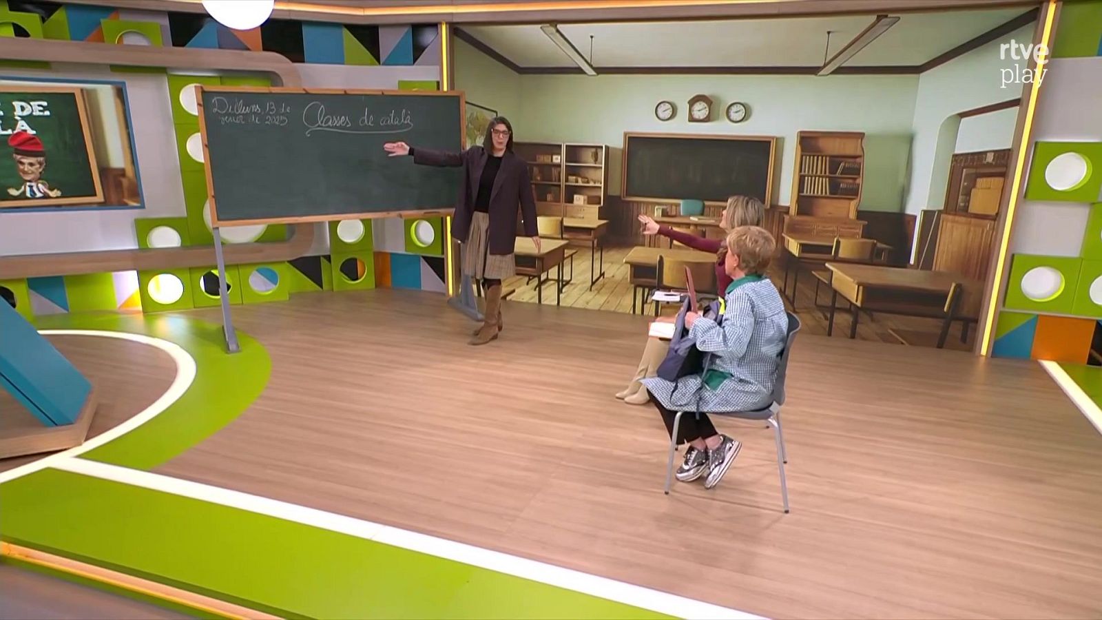 La primera classe de català de Chelo Garcia-Cortés | L'altaveu - L'altaveu | Veure