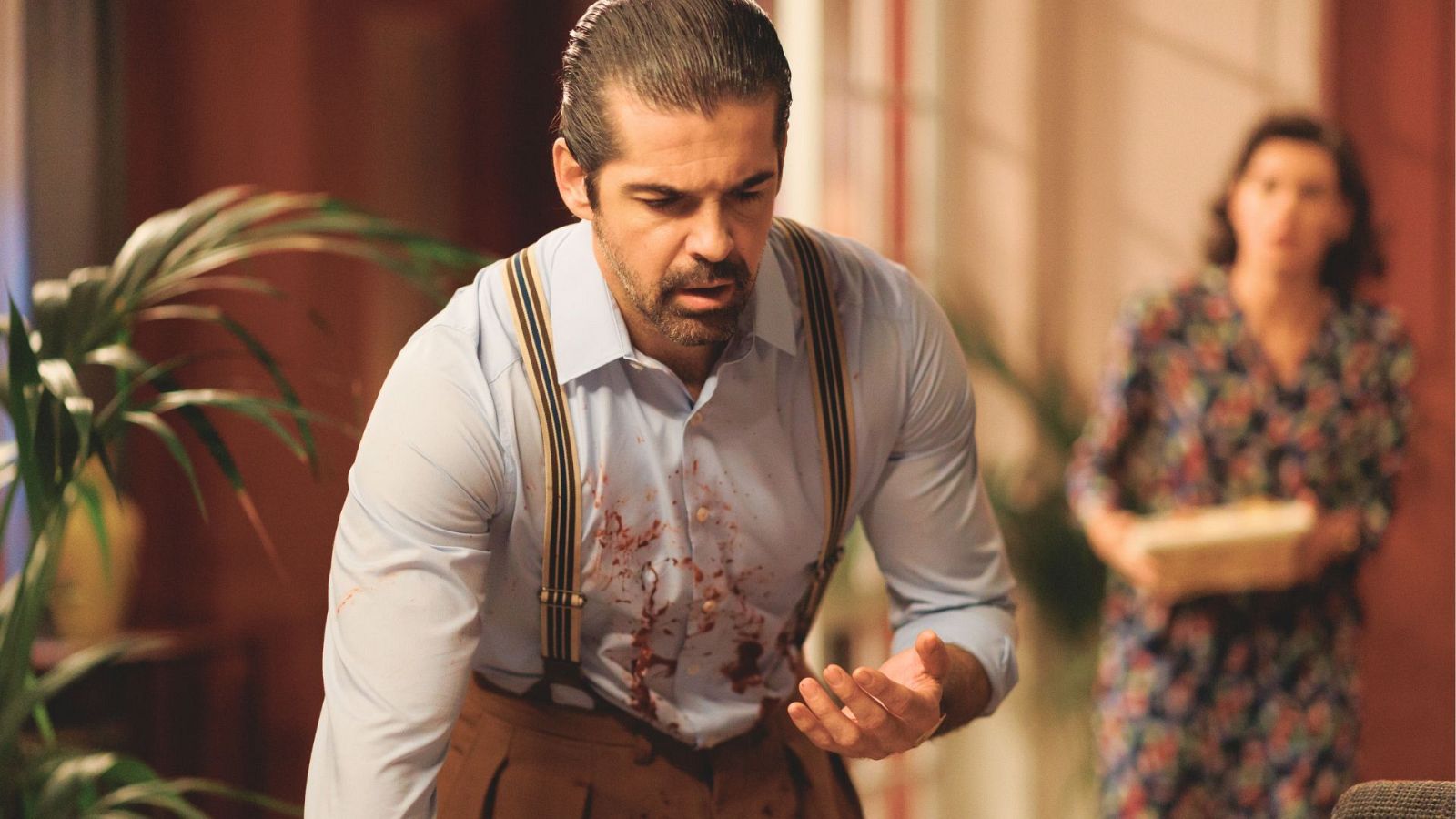 César Morel recibe dos disparos en su apartamento - Salón de té La Moderna | Ver