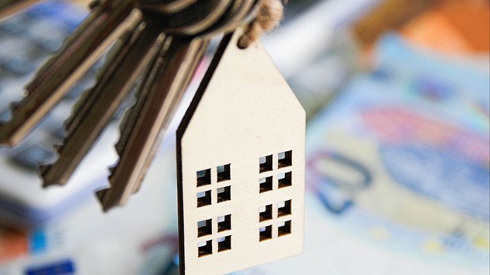 Telediario 1 - Las medidas de vivienda enfrentan a Gobierno y oposición pero son insuficientes para las asociaciones de consumidores