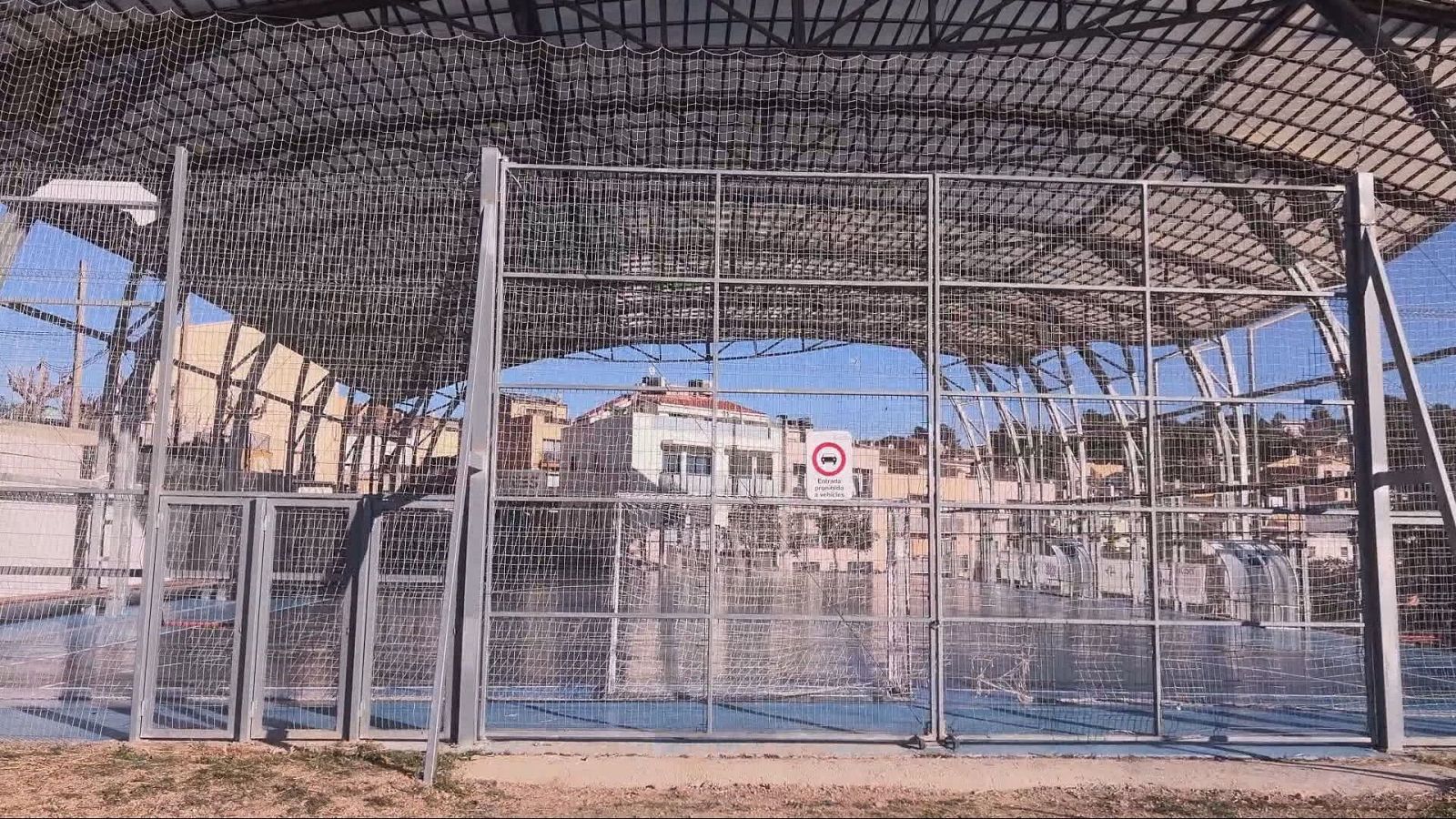 Muere un niño en un polideportivo en Subirats, Barcelona - Informativo 24h | Ver