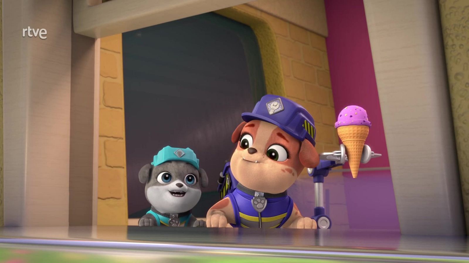 El equipo construye una heladería - Equipo Rubble | Ver