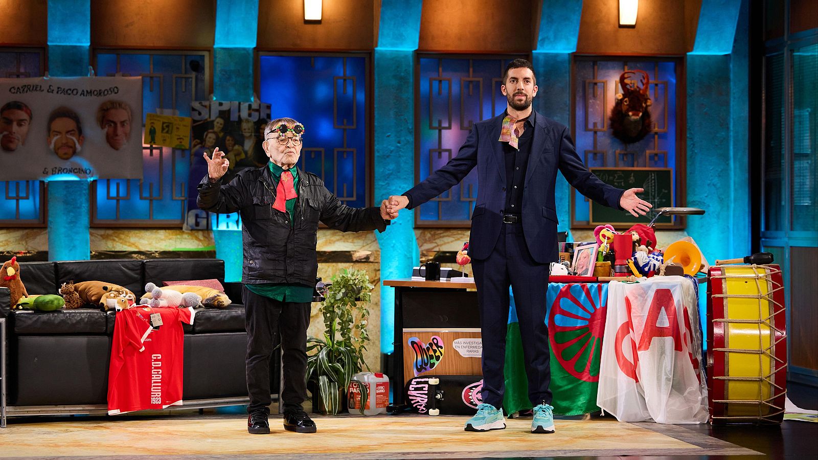 La Revuelta | Arrabal, a Broncano: Tienes que venir a mi casa 16/1/25 - La Revuelta | Ver