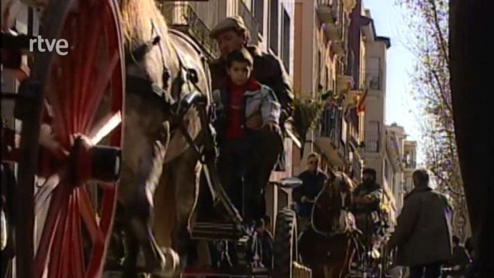 Catalunya avui - Tres Tombs a Vilanova i la Geltrú