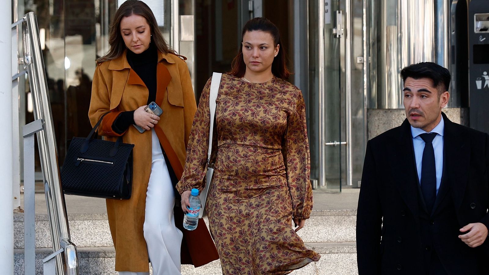 El juez del caso Errejón, a Mouliaá: "¿No sería que usted sí quería algo?" - La hora de La 1 | Ver