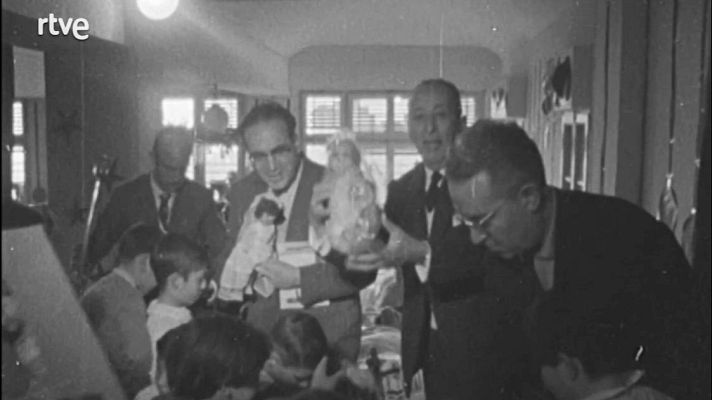 Archivo TVE - El programa entrega juguetes a niños hospitalizados