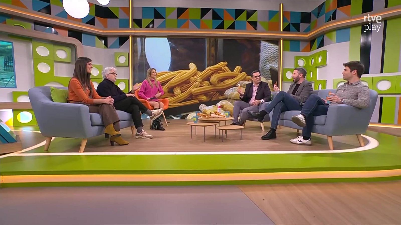 Explosió al Port de Barcelona, Seat Ibiza i xurros | L'altaveu - L'altaveu | Veure