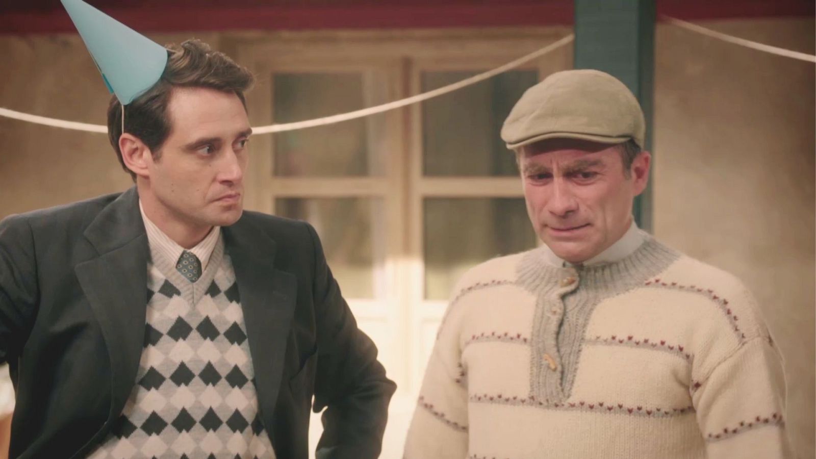 Elías descubre que se equivocó de número - Salón de té La Moderna | Ver