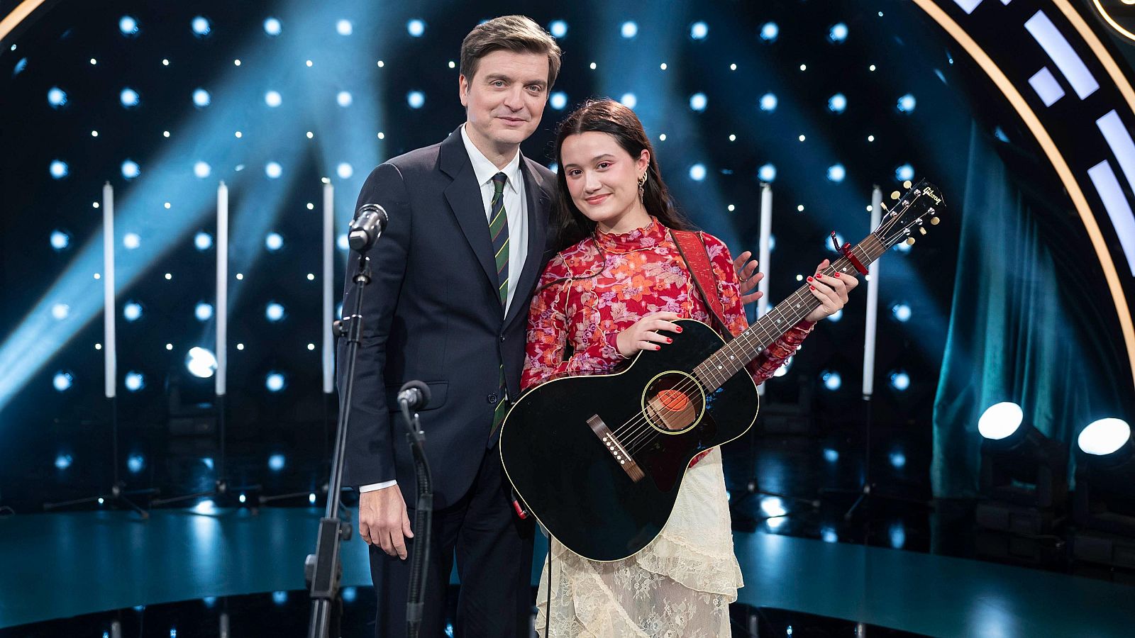 Joaquina interpreta 'Todo y nada' en Late Xou - VER AHORA - Late Xou con Marc Giró | Ver