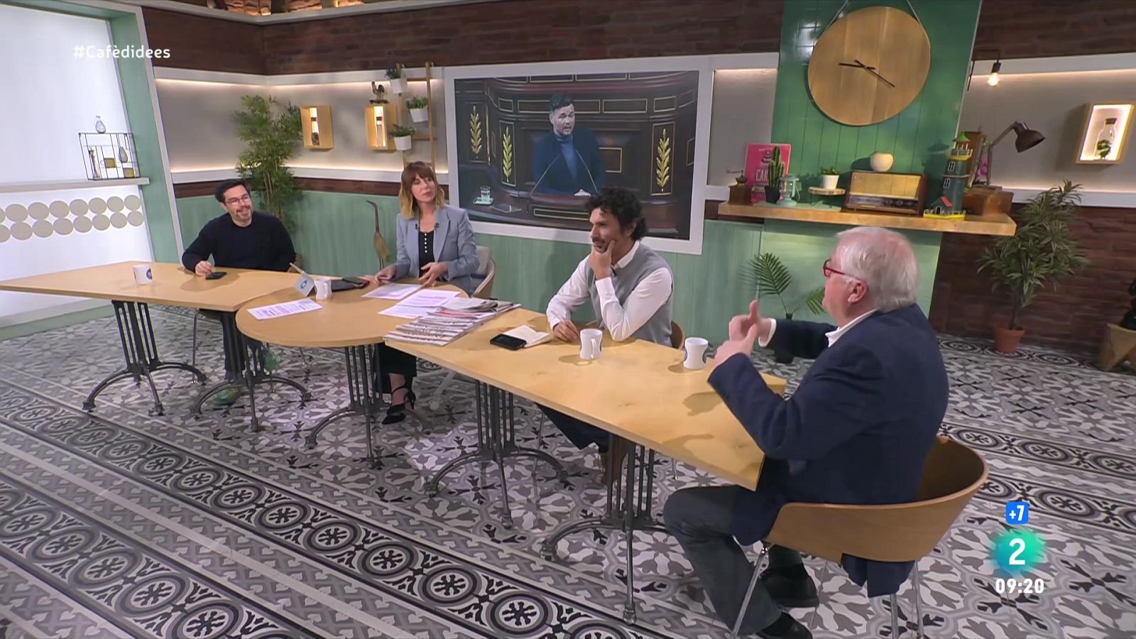 Lorena Amo entrevista el líder de la UGT de Catalunya. El cantautor presenta 'Sa vida són dos dies'. I parlem amb Raquel Martí de la UNRWA