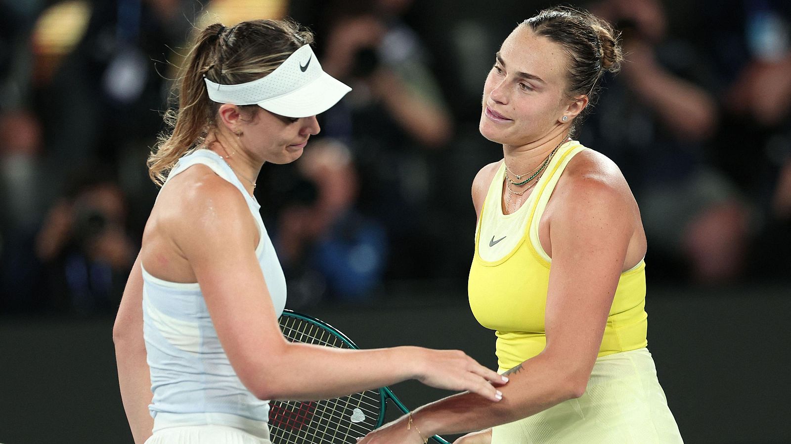 Una Sabalenka imperial despide a Badosa en semifinales del Open de Australia - Tenis | Ver