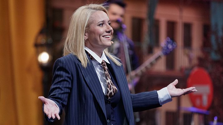 Al cielo con ella - Henar Álvarez, durante su incisivo monólogo de apertura: "Nunca nos creen"