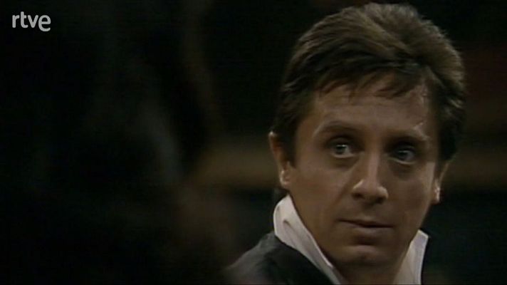 A Electra le sienta bien el luto - Los poseídos