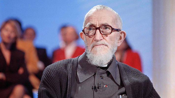 Telediario Fin de Semana - Salen a la luz seis décadas de abusos sexuales del Abbé Pierre en Francia