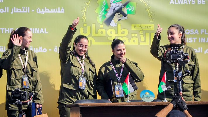 Telediario Fin de Semana - Cuatro militares israelíes son liberadas en el segundo intercambio de la tregua