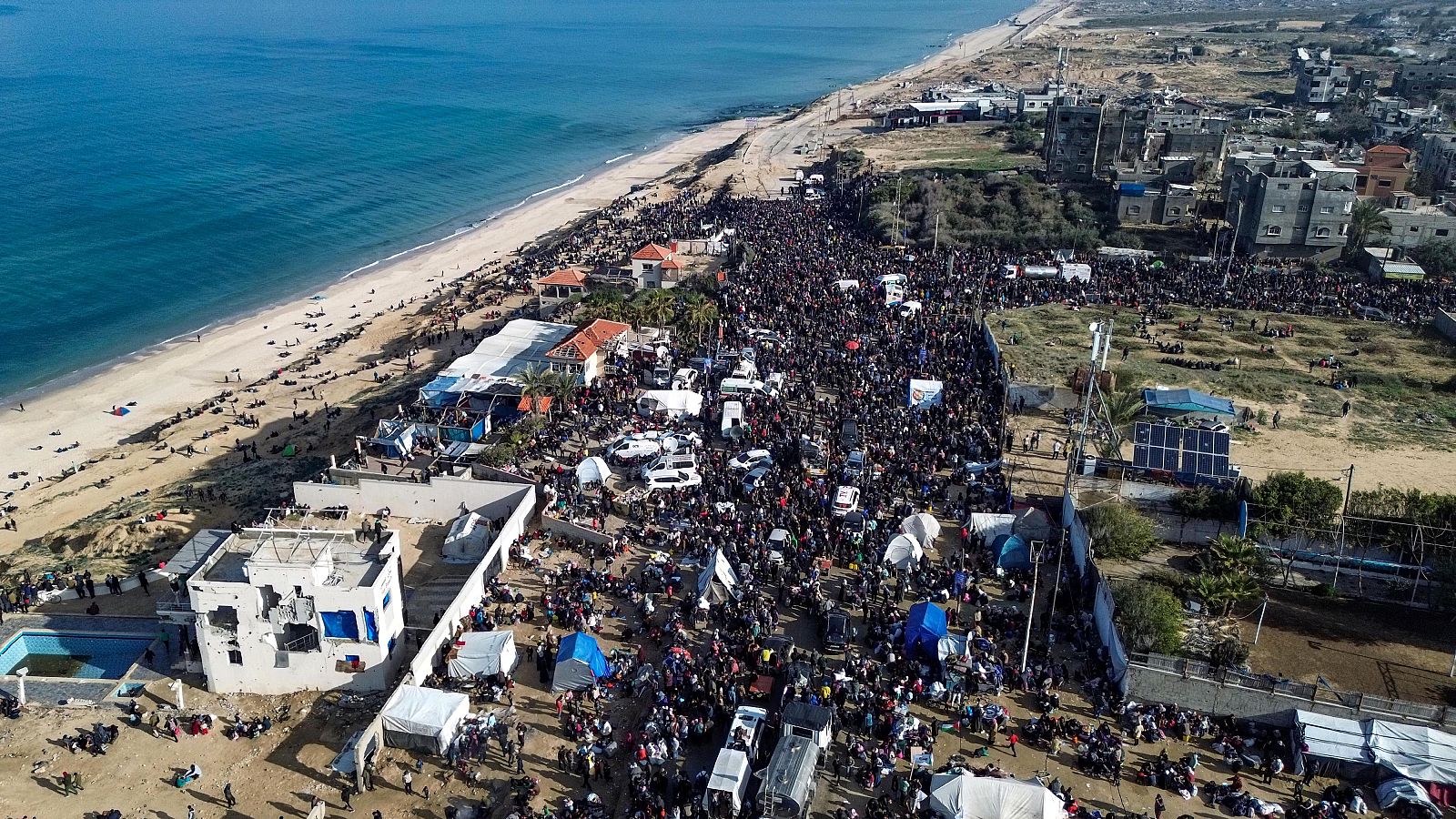 Israel bloquea el paso al norte de la Franja de Gaza | Ver