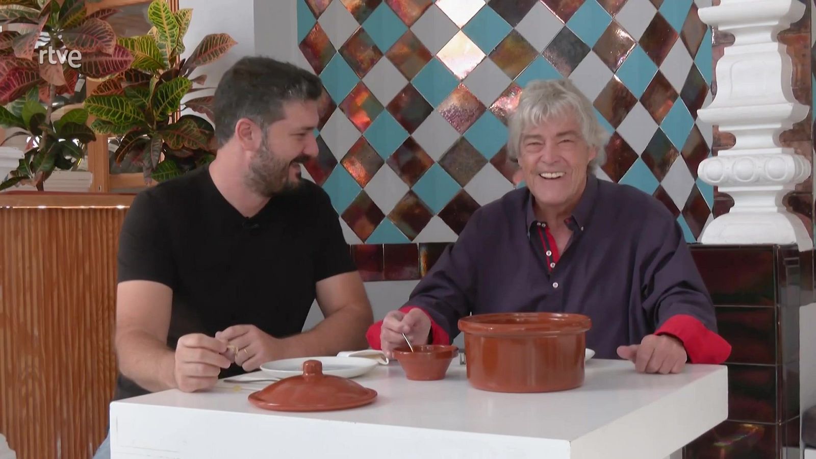 Terrícola de Honor: Caco Senante - Aquí la Tierra | Ver