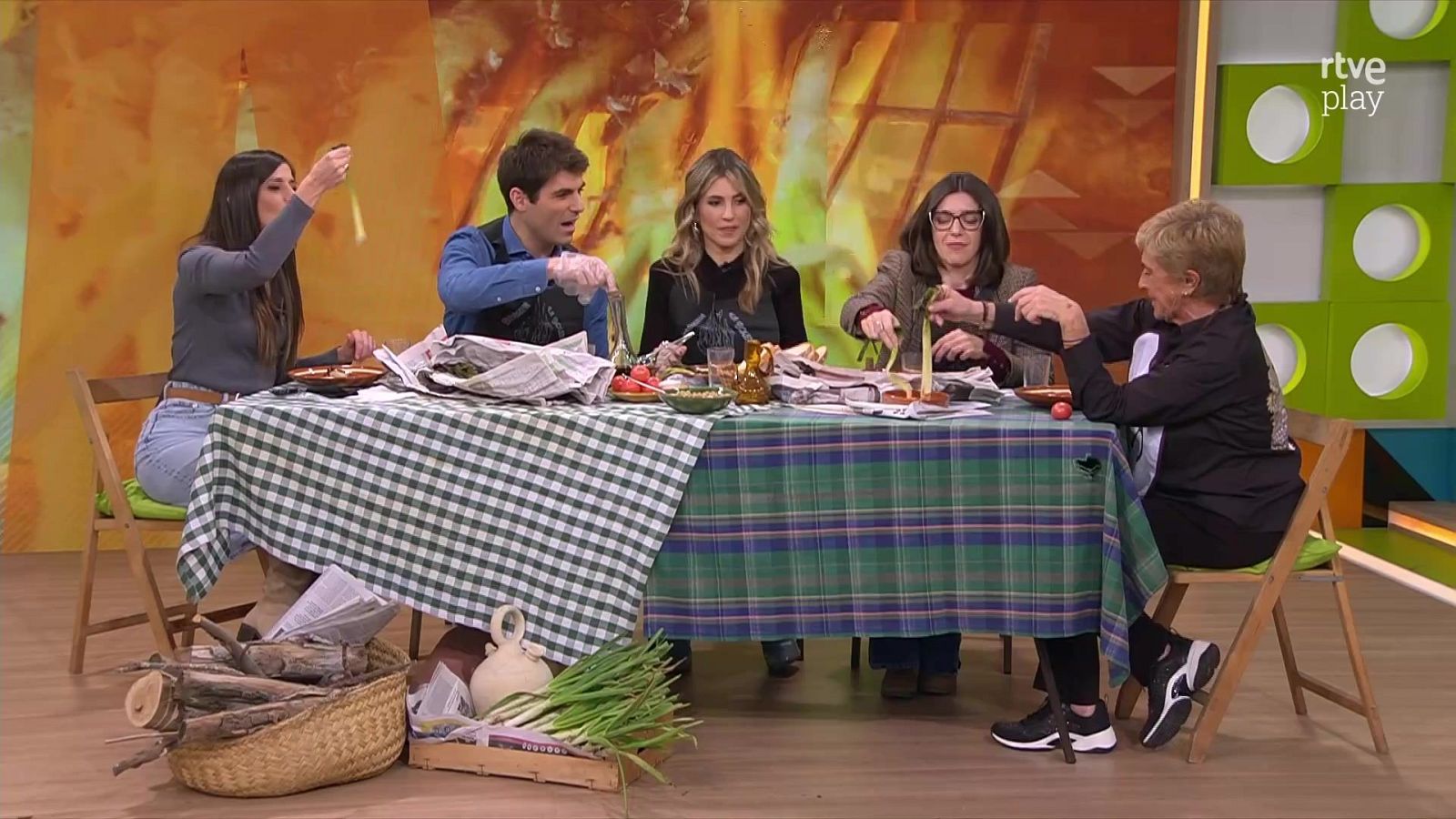 Els calçots, un clàssic de la gastronomia catalana | L'altaveu - L'altaveu | Veure