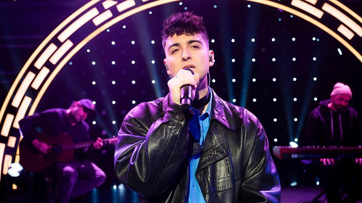 Late Xou con Marc Giró - Juanjo Bona canta en directo 'Golondrinas'