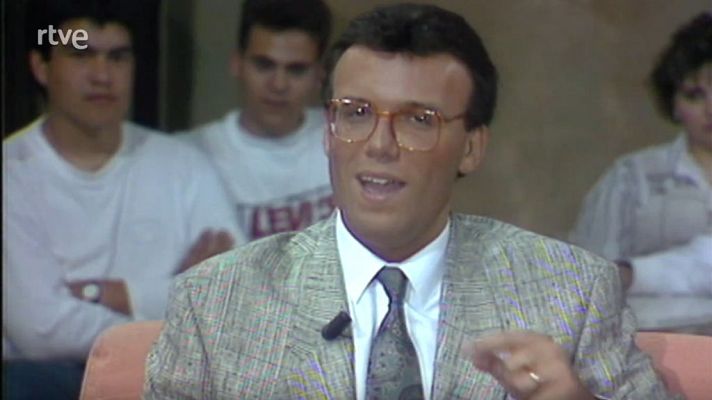 Programas y Concursos en el Archivo de RTVE - La casa por la ventana - 15/05/1990