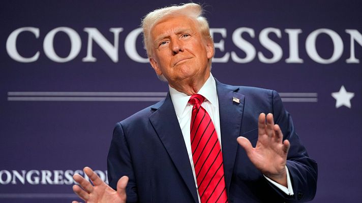 Telediario 2 - La Casa Blanca rescinde su orden de congelar ayudas y préstamos federales tras ser bloqueada por un juez