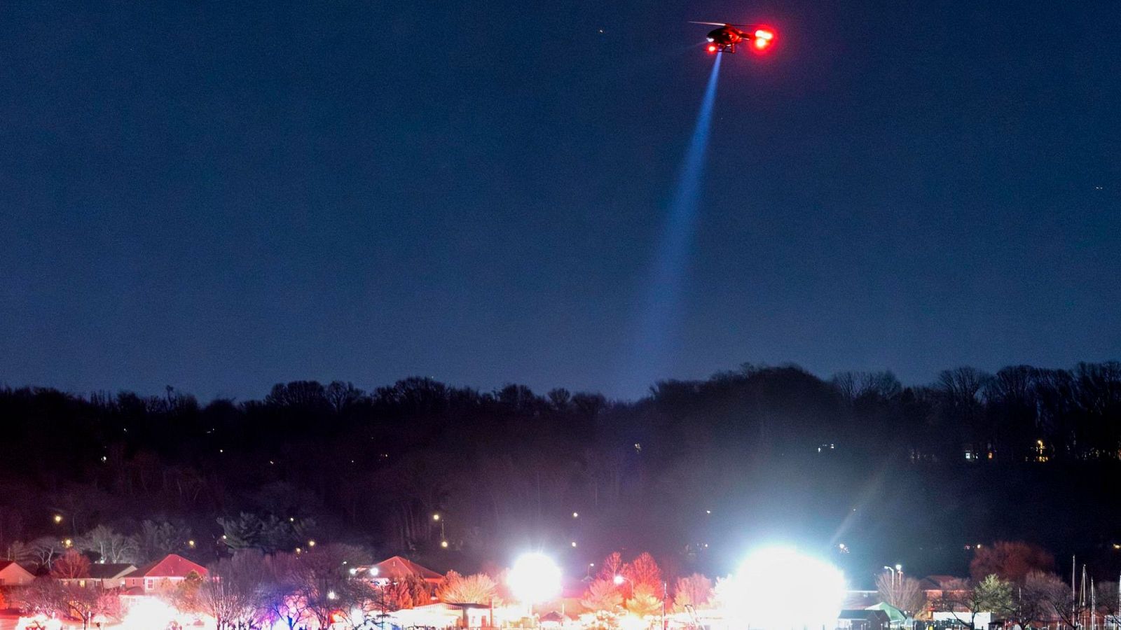 La "preocupación" que genera en EE.UU. las "aproximaciones nocturnas" - La hora de La 1 | Ver