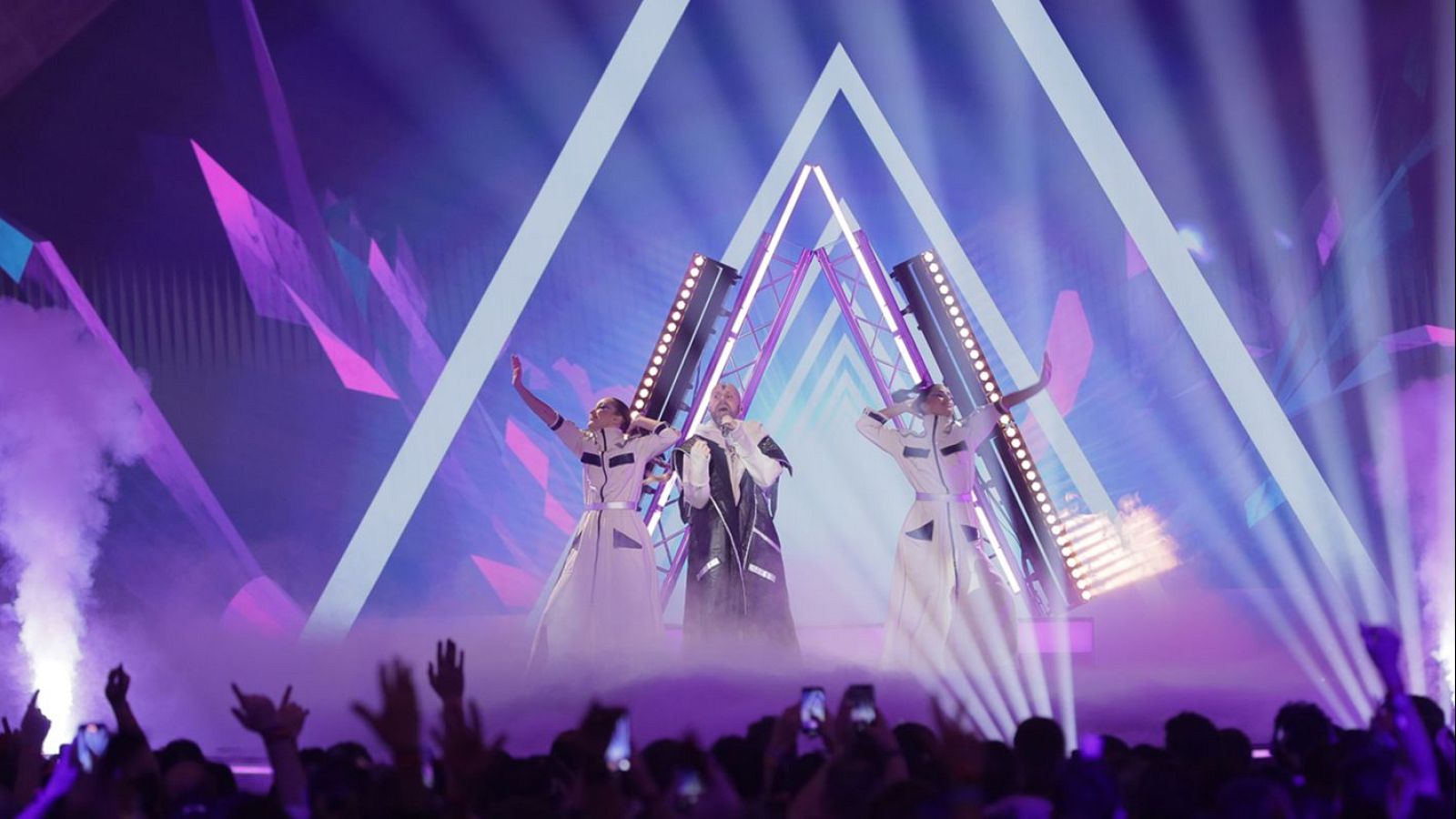 Benidorm Fest 2025: Mawot canta "Raggio Di Sole" en la final | Ver