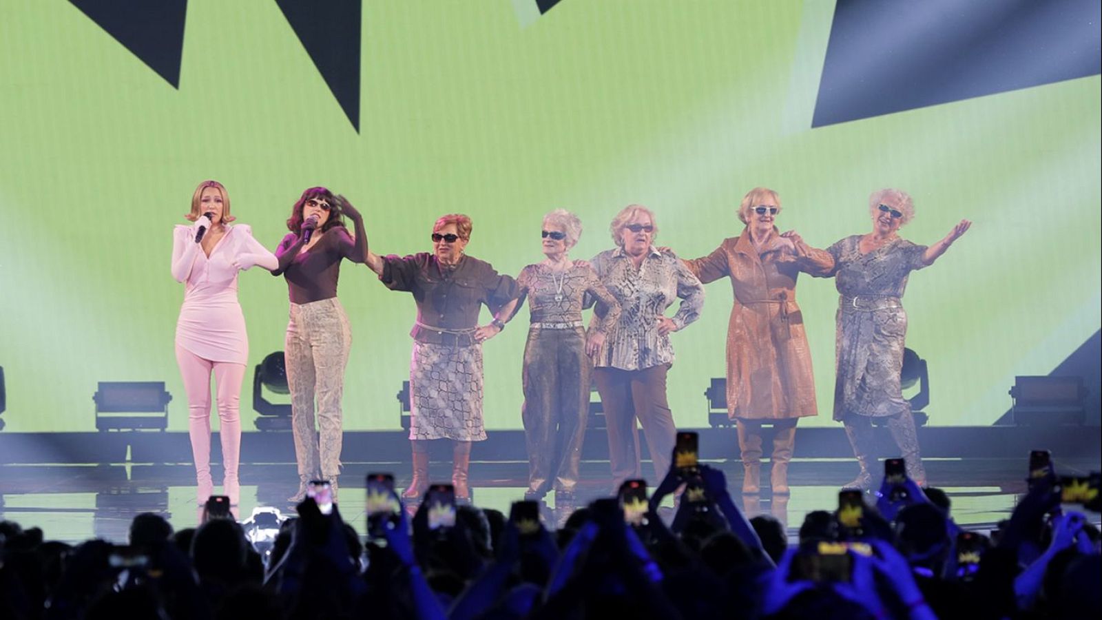 Benidorm Fest 2025 - Rigoberta Bandini canta "Kaiman" en la final | Ver