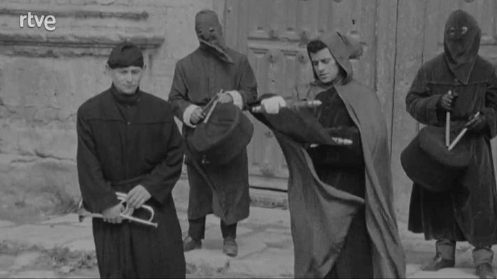 Fue noticia en el Archivo de RTVE - Noticias Nacional 1968 - Medina de Rioseco y Semana Santa