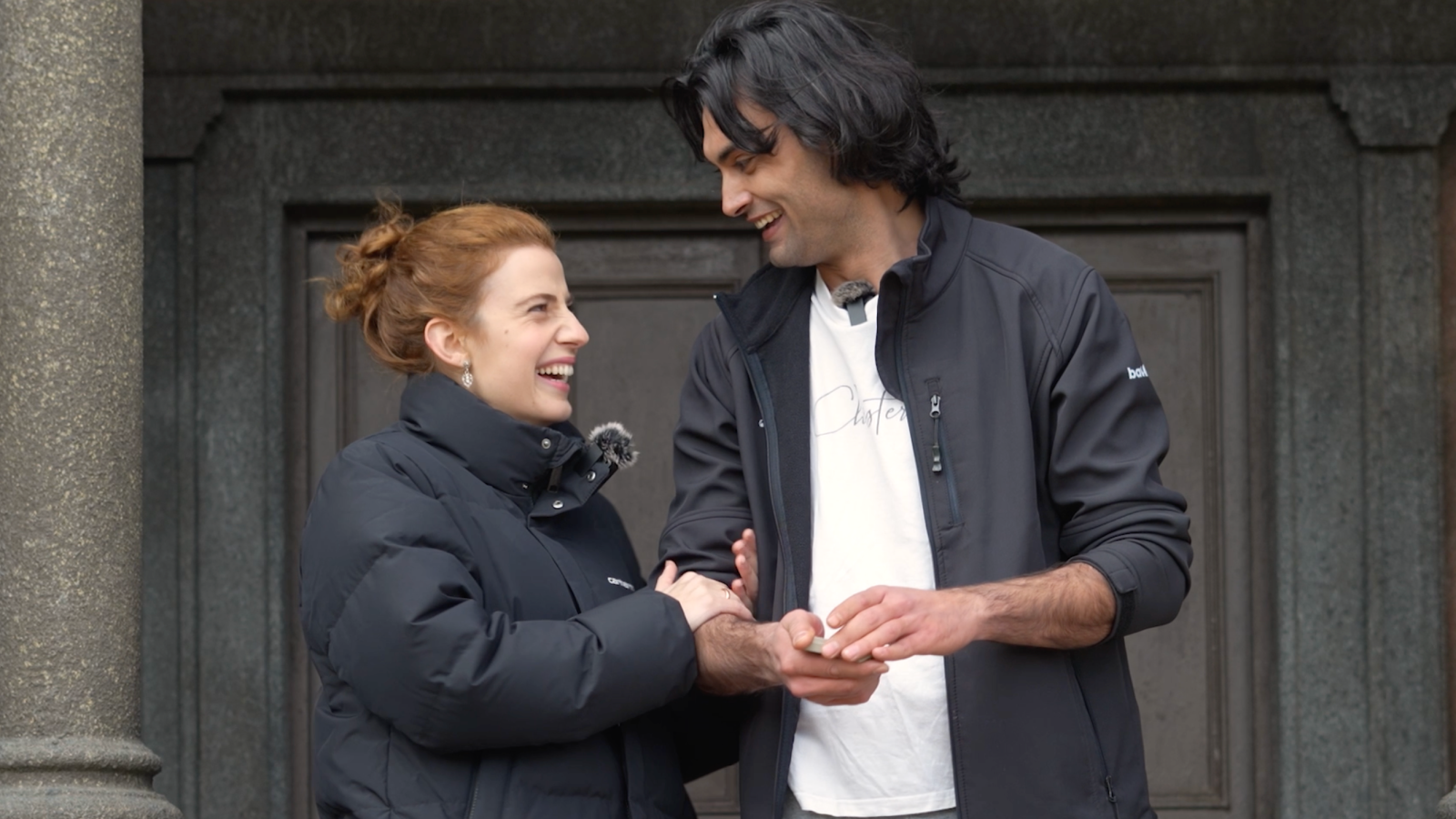 Marco Pernas ('Valle Salvaje') hace un truco de magia | Día del Mago - Valle Salvaje | Ver