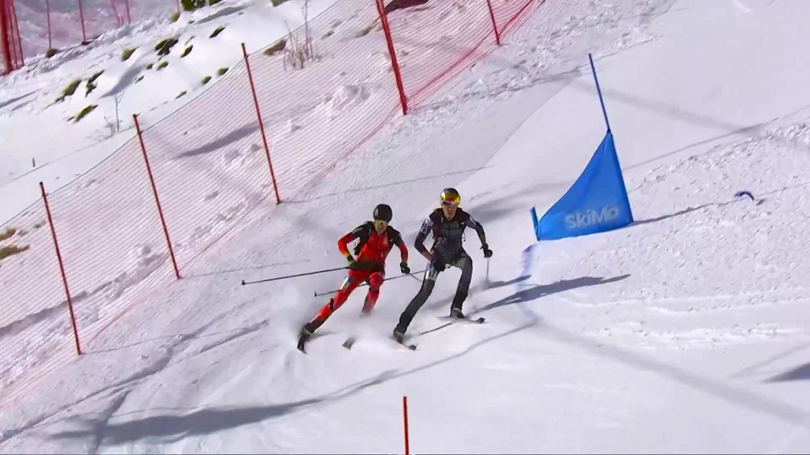 Espectacular adelantamiento de Oriol Cardona en el relevo mixto de skimo en Boí Taüll - Deportes de invierno | Ver
