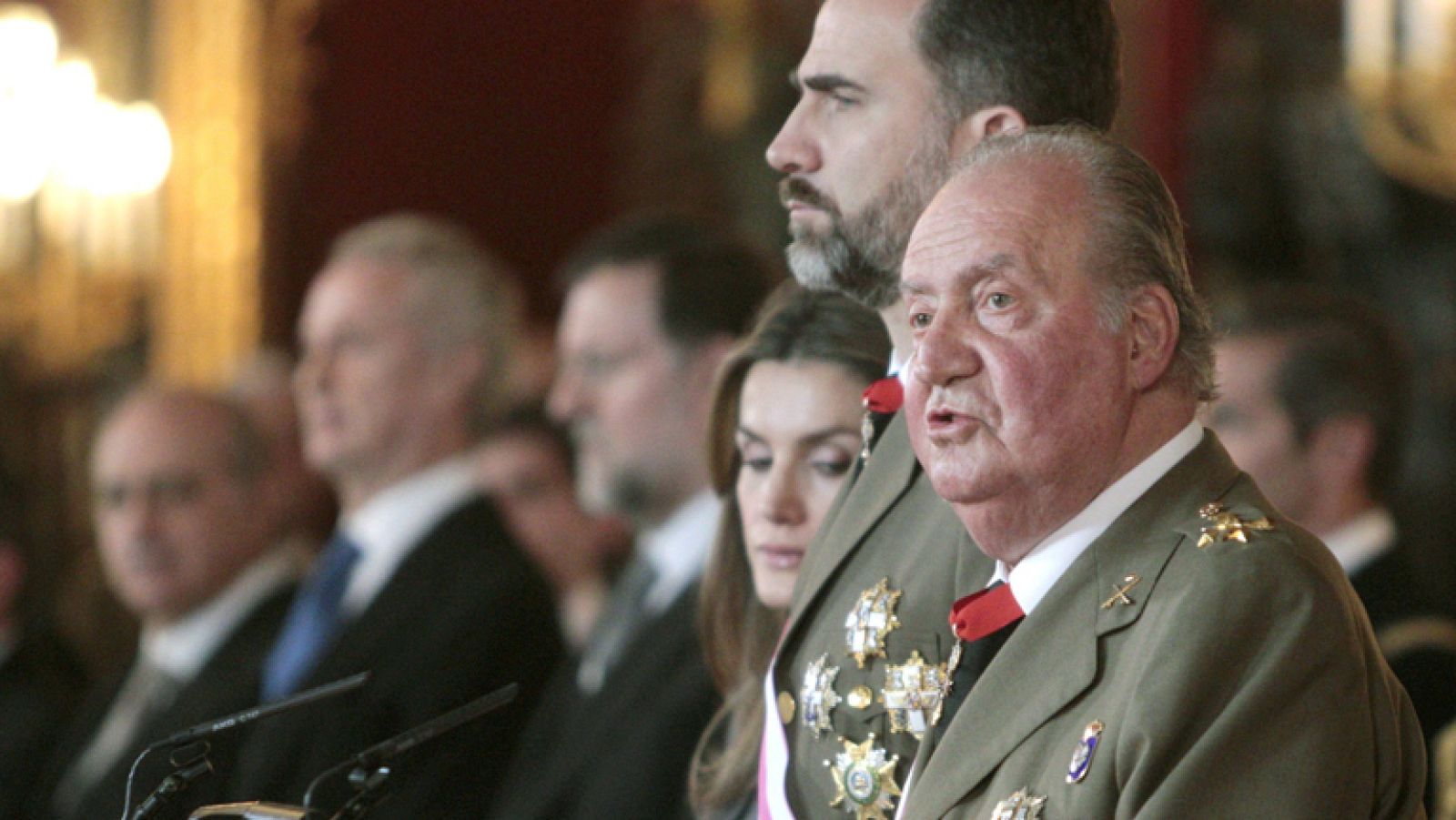 El rey preside la tradicional Pascua militar