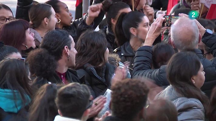 En lengua de signos - Intérpretes y mediadores de Cataluña, a la huelga