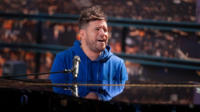 Pablo López interpreta en directo 'La función'