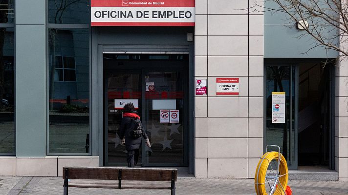 Telediario 1 - Mercado laboral en enero: menos afiliados y más parados
