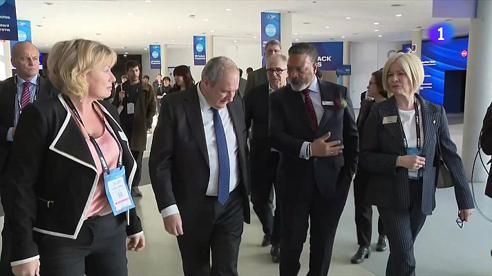 L'Informatiu - La Moncloa fa bandera del suport social a la reducció de la jornada laboral