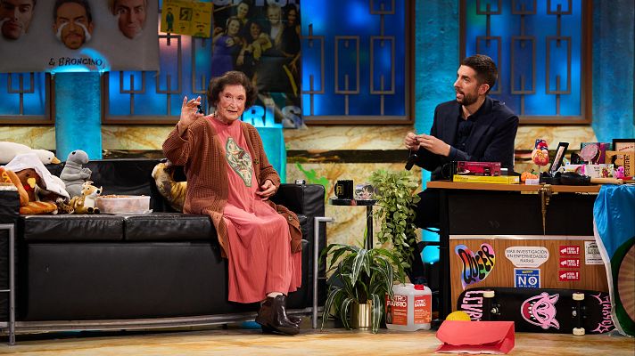 La Revuelta - Liana Romero Swirski