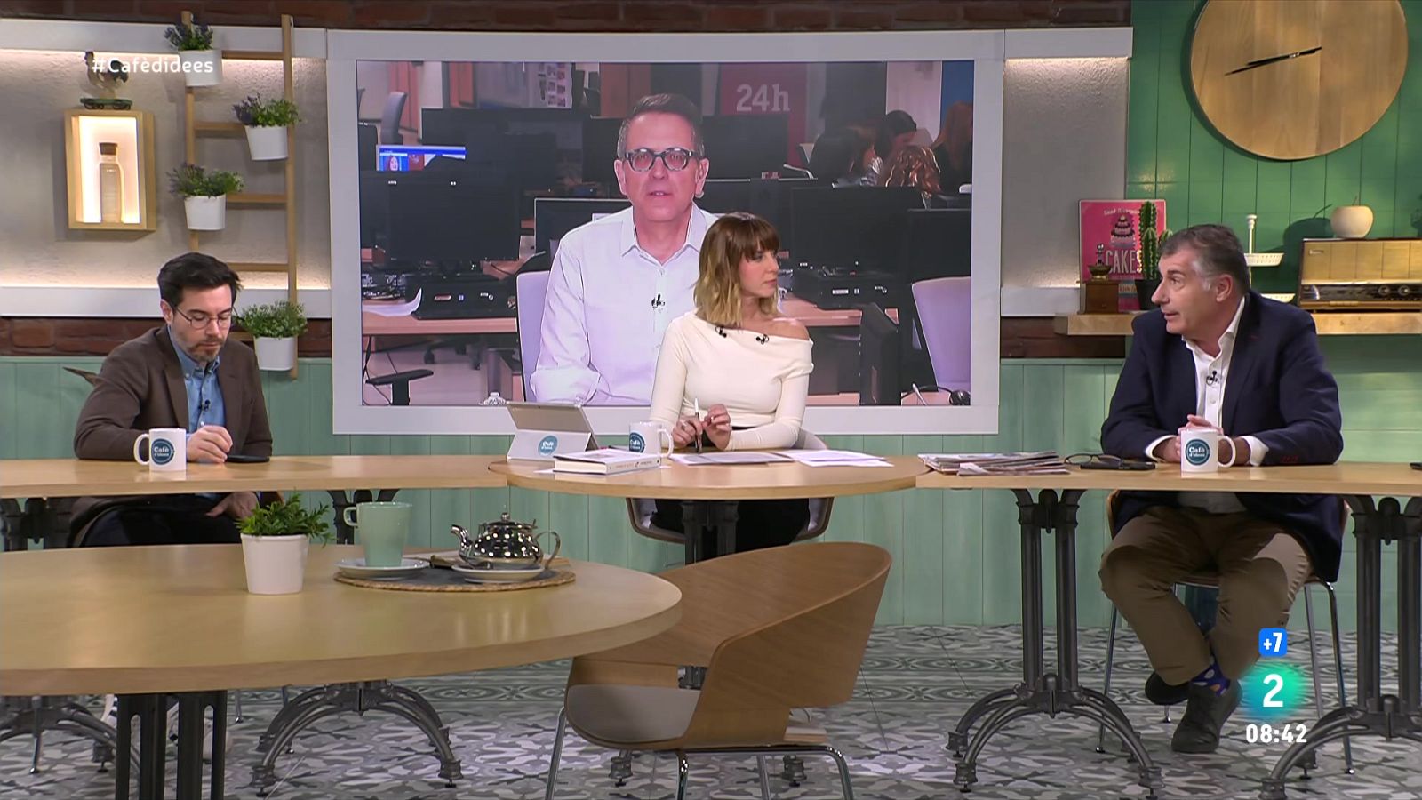 David Bueno, Revolta Pagesa i la mutilació genital femenina - Cafè d'idees | Veure