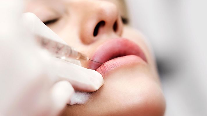 Informativo 24h - El 47% de la población española se han realizado algún retoque estético