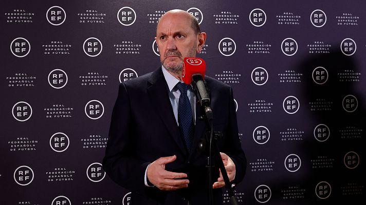 Diario 24 - Rafael Louzán: "Probablemente, va a haber un cambio de modelo arbitral a nivel estructural"