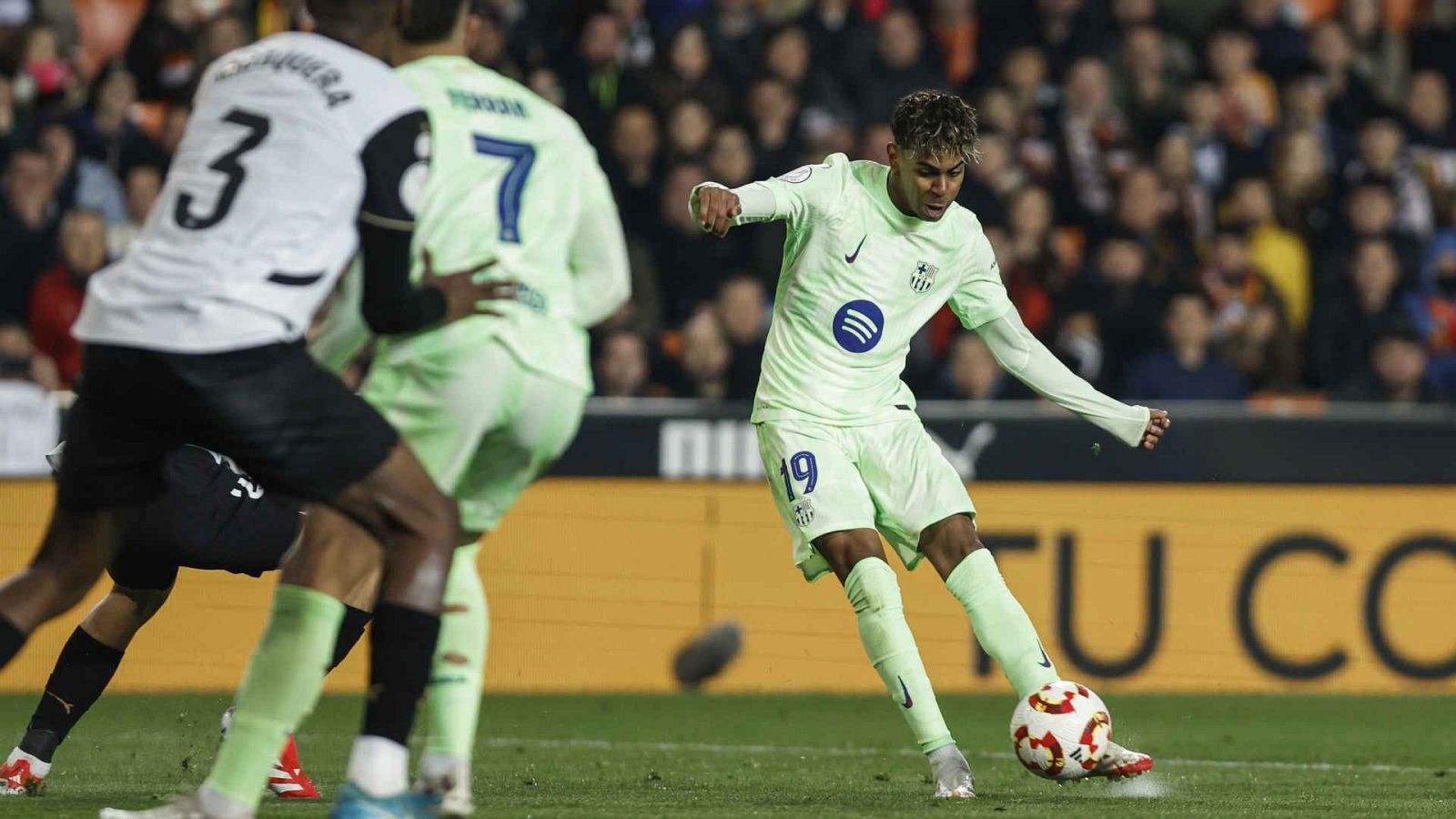Fútbol - Copa del Rey - Cuartos de Final: Valencia CF - FC Barcelona - ver ahora